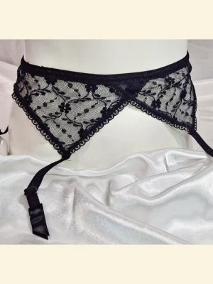 Пояс під панчохи № 17