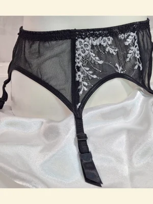 Пояс під панчохи № 26