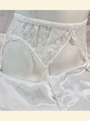 Пояс під панчохи № 32